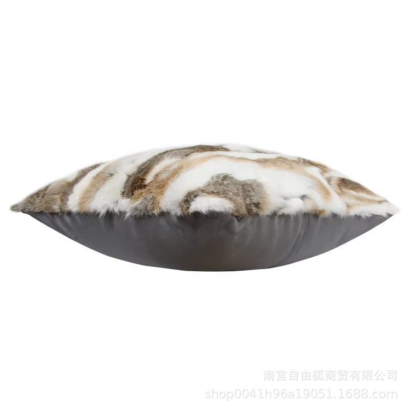 跨境獭兔毛皮草抱枕北欧ins风简约轻奢客厅沙发床头靠背家居