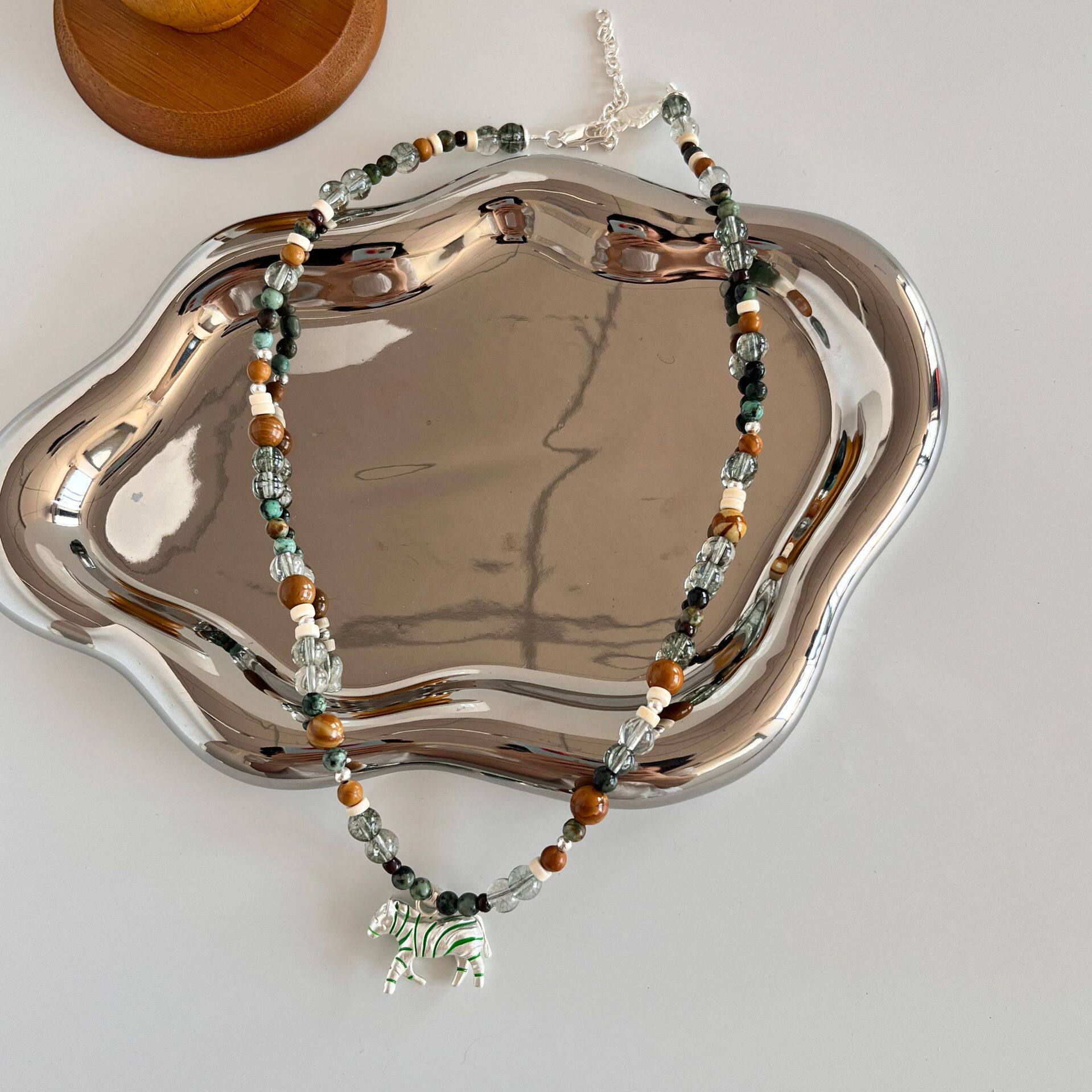 DDF13AB0D154051924E1570A265851