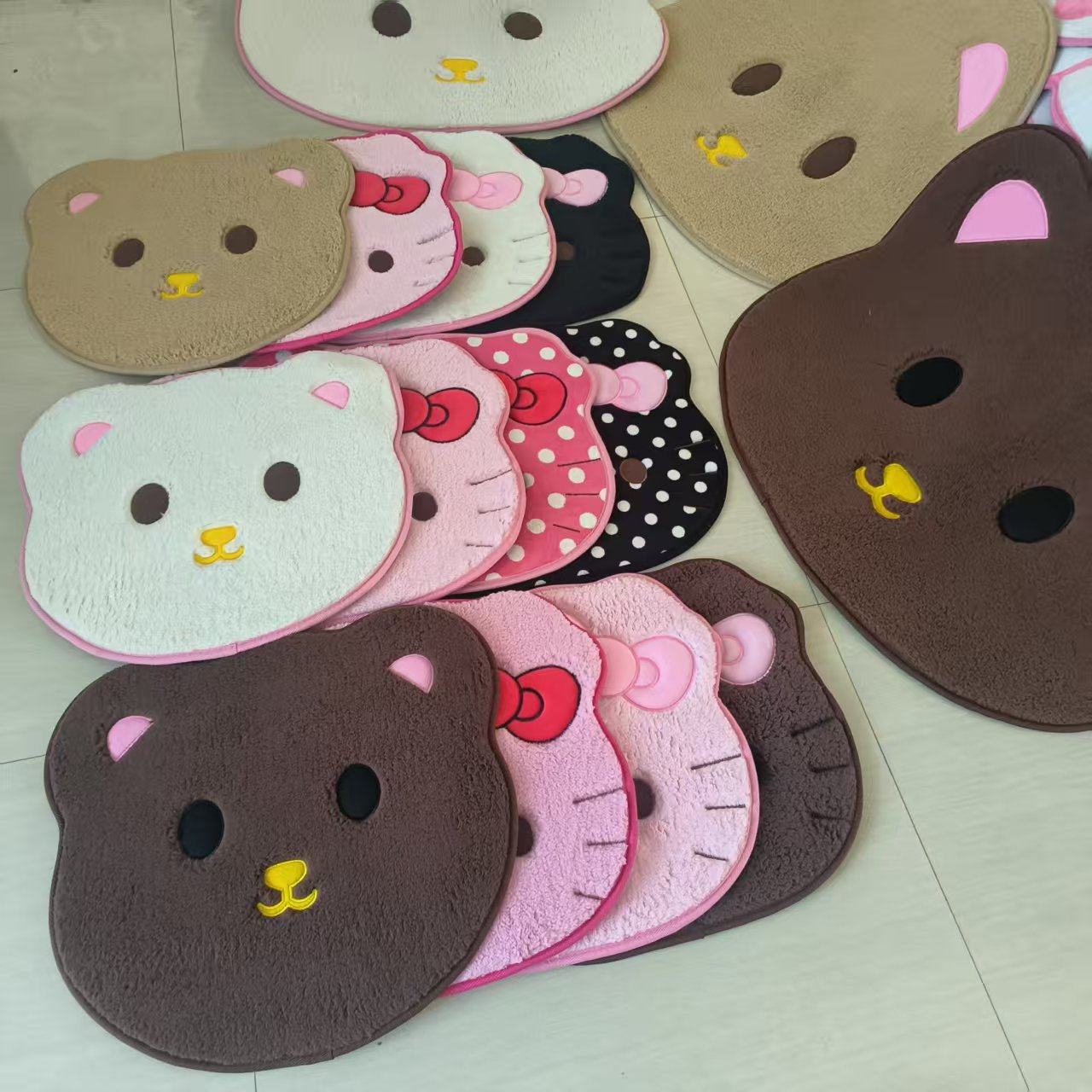 卡通地垫绒面猫咪脚垫卫生间卧室吸水小垫子儿童地毯地垫