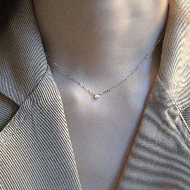 14K gold mini heart-shaped necklace