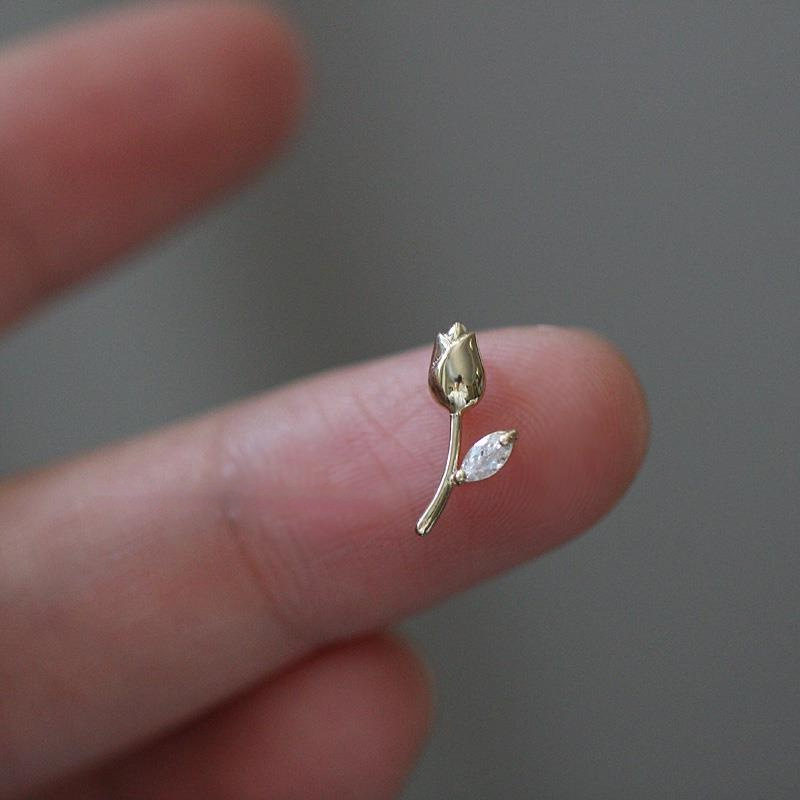 9K gold tulip pendant