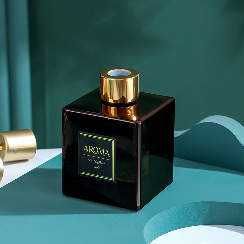 高级香薰无火精油卧室持久家用香氛厕所卫生间摆件酒店香水UT同款