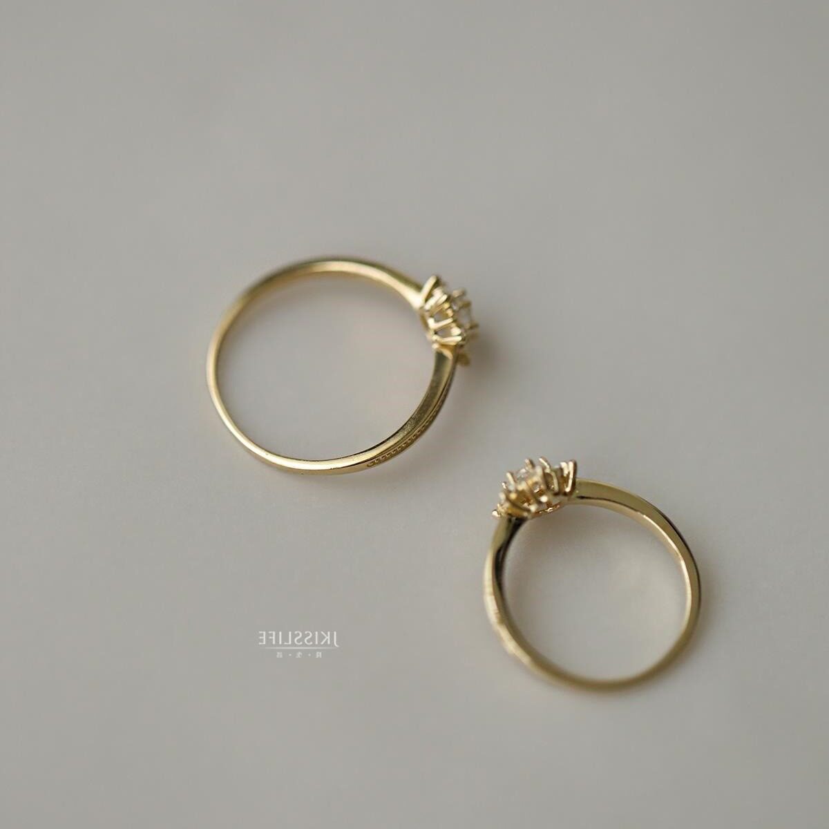 9K gold snowflake starlight ring