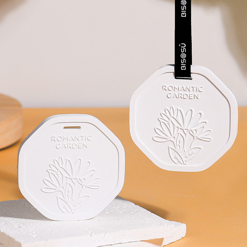 家居衣柜橱柜香挂车载香氛浪漫花园石膏香薰片植物精油熏香伴手礼