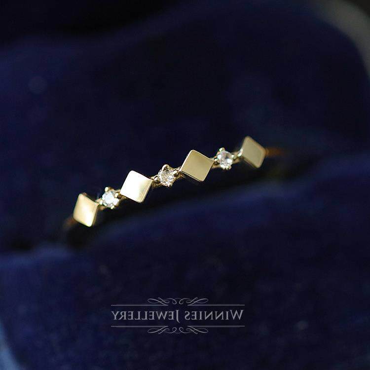 9K gold diamond-encrusted diamond-shaped interval ring