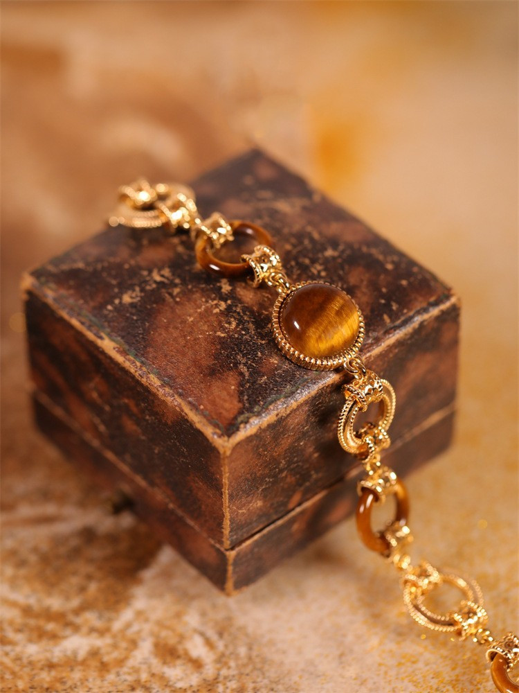 Natural Tiger's Eye Vintage Bracelet Energy Crystal Beads Wealth Attraction and Luck Talisman