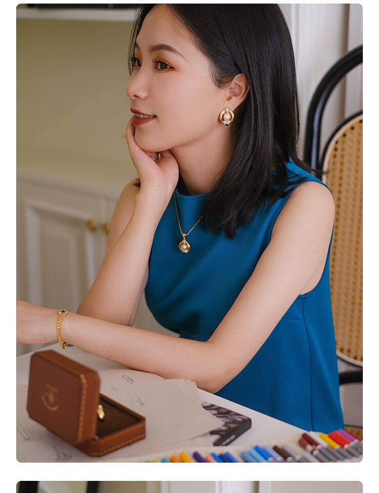 Designer Vintage Lapis Lazuli Necklace