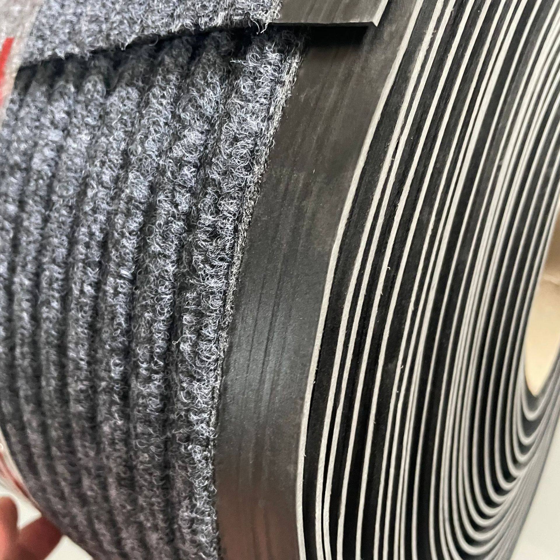 地毯批发双条纹电梯地垫过道PVC门垫除尘地毯 走廊吸水耐脏地垫