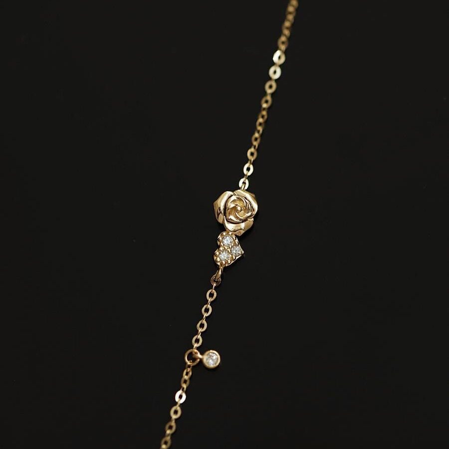 14K gold heart-shaped rose bracelet