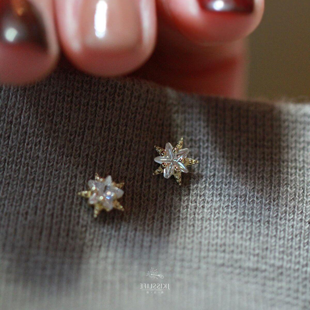 9K金 雪花五角星耳钉