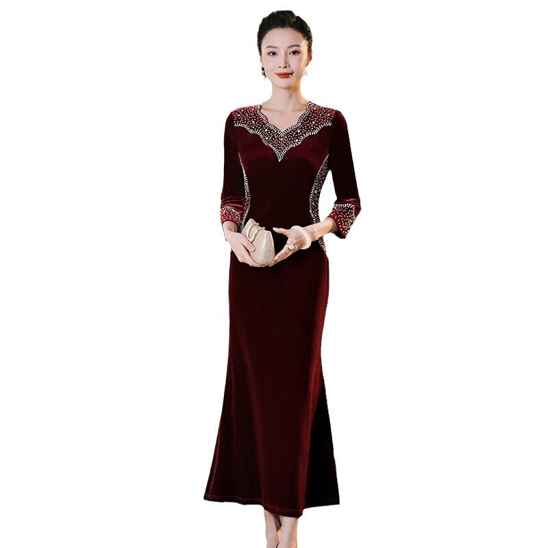 厂家直销妈妈婚宴礼服鱼尾连衣裙2024春季新喜婆婆中年大码旗袍