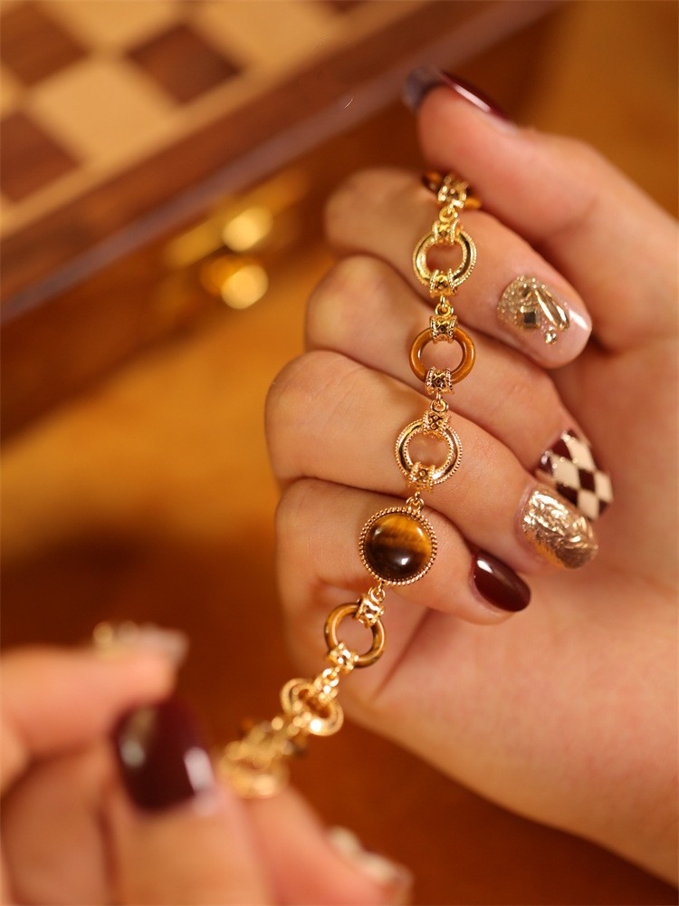 Natural Tiger's Eye Vintage Bracelet Energy Crystal Beads Wealth Attraction and Luck Talisman