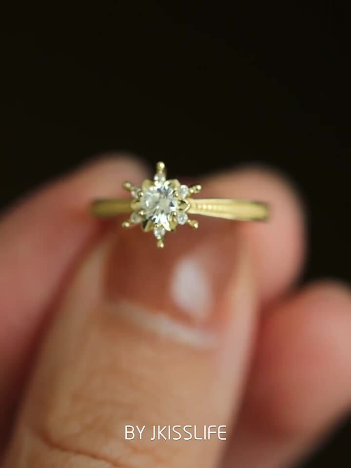 9K gold snowflake starlight ring