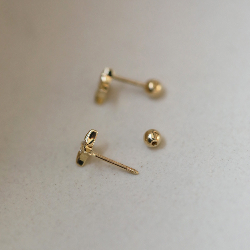 9K gold starlight screw ear studs