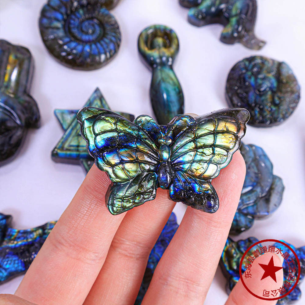 Crystal Blade — Natural Crystal Carved Dagger