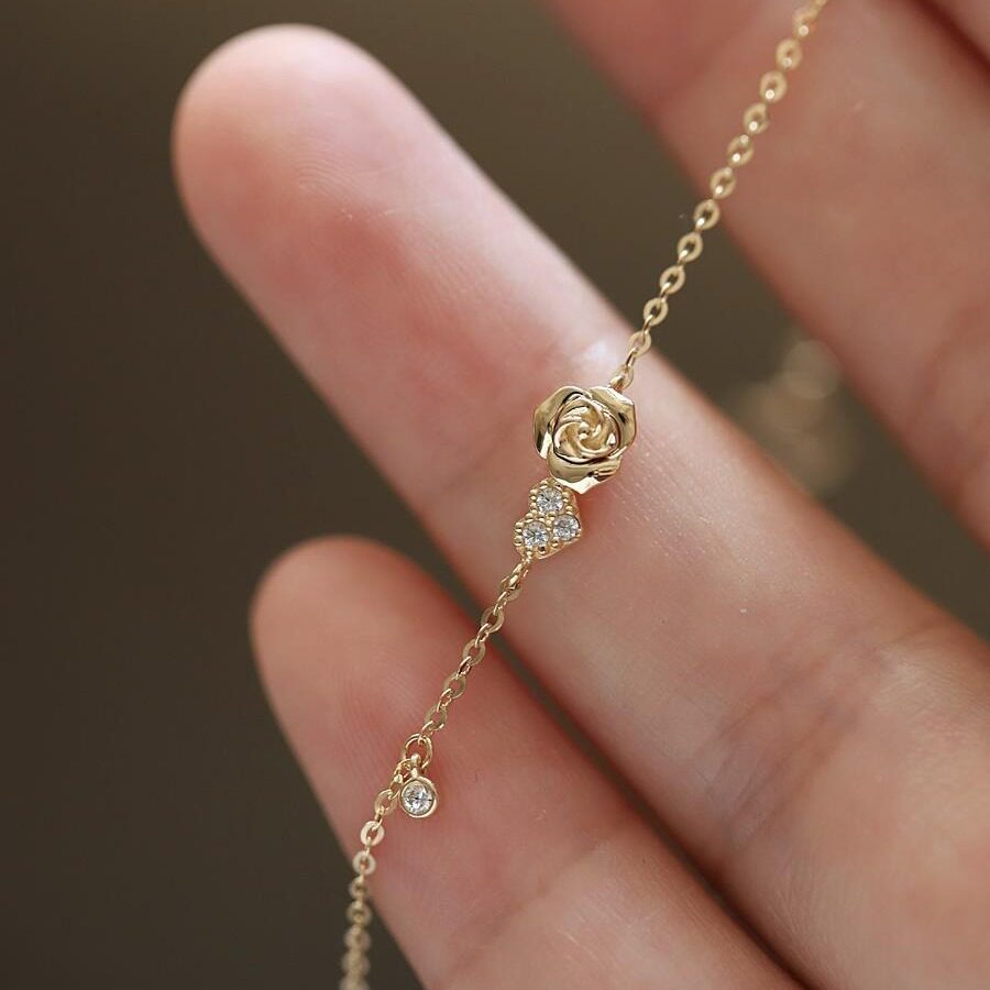14K gold heart-shaped rose bracelet