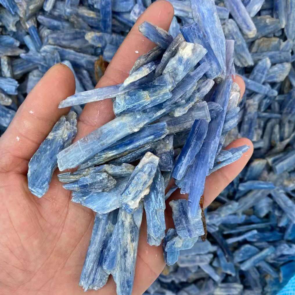 Azure Edge — Natural Kyanite Raw Crystal Specimen