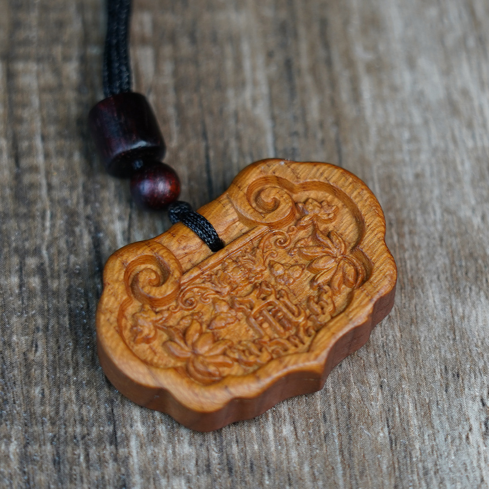 Lightning-Struck Peach Wood Bamboo Pendant for Peace - Natural Talisman for Warding Off Evil, Carrying Protection and Auspiciousness