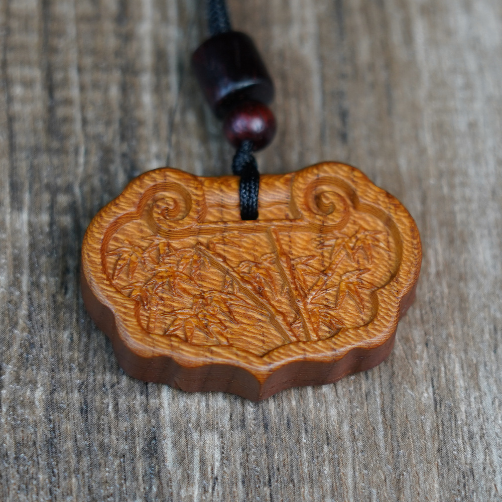 Lightning-Struck Peach Wood Bamboo Pendant for Peace - Natural Talisman for Warding Off Evil, Carrying Protection and Auspiciousness