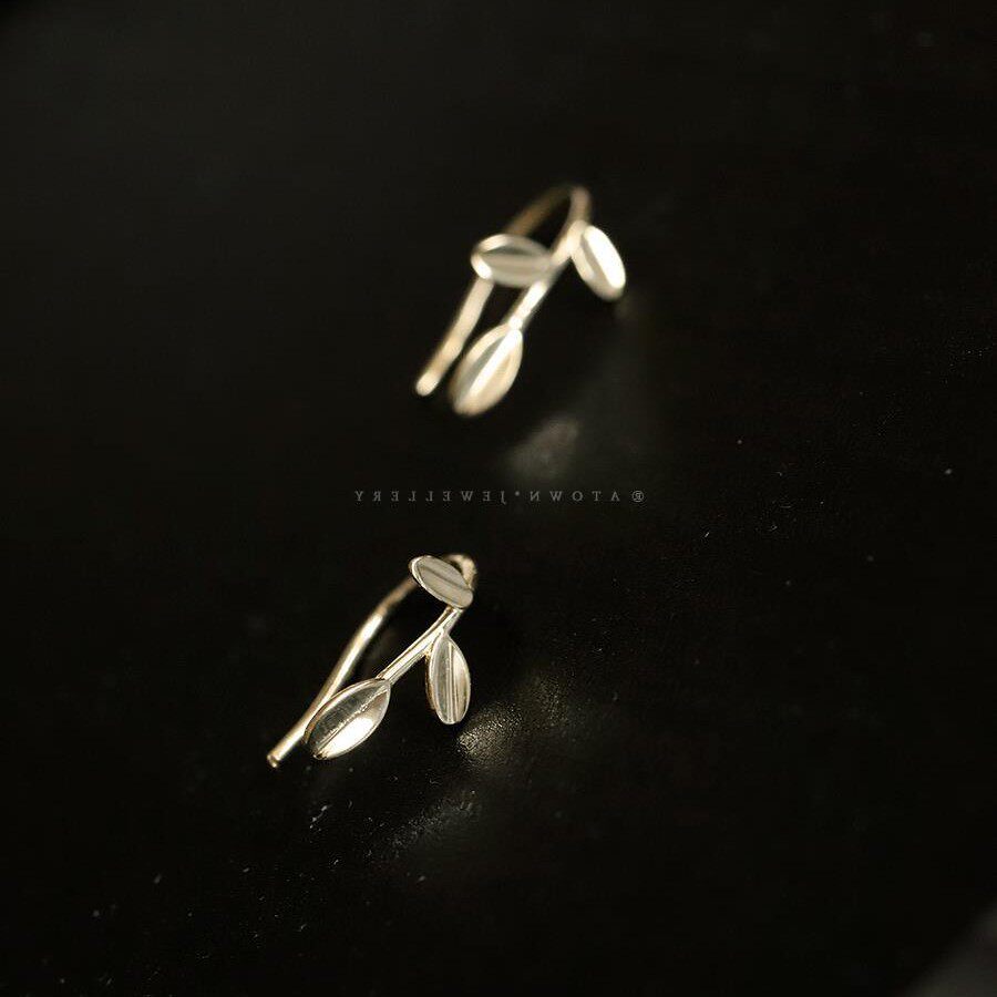9K gold three-leaf earrings