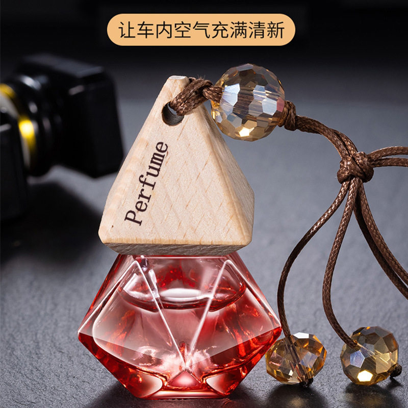 卡欣恋高档汽车用品车载香水后视镜香薰精油挂件车用除味礼品批发