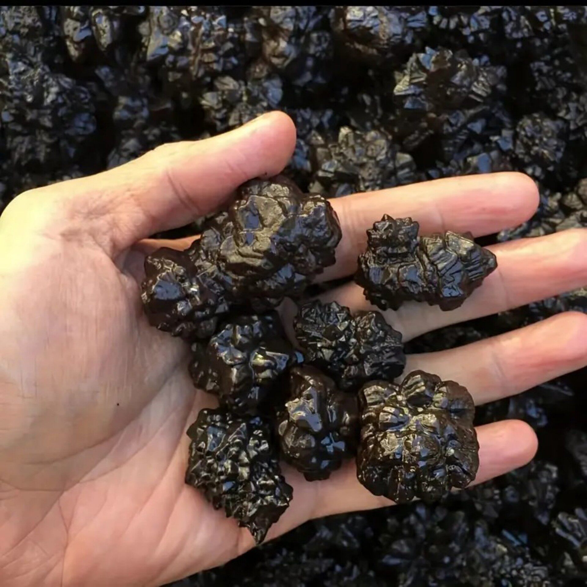 Amethyst Hedgehog — Hand-Carved Crystal Figurine