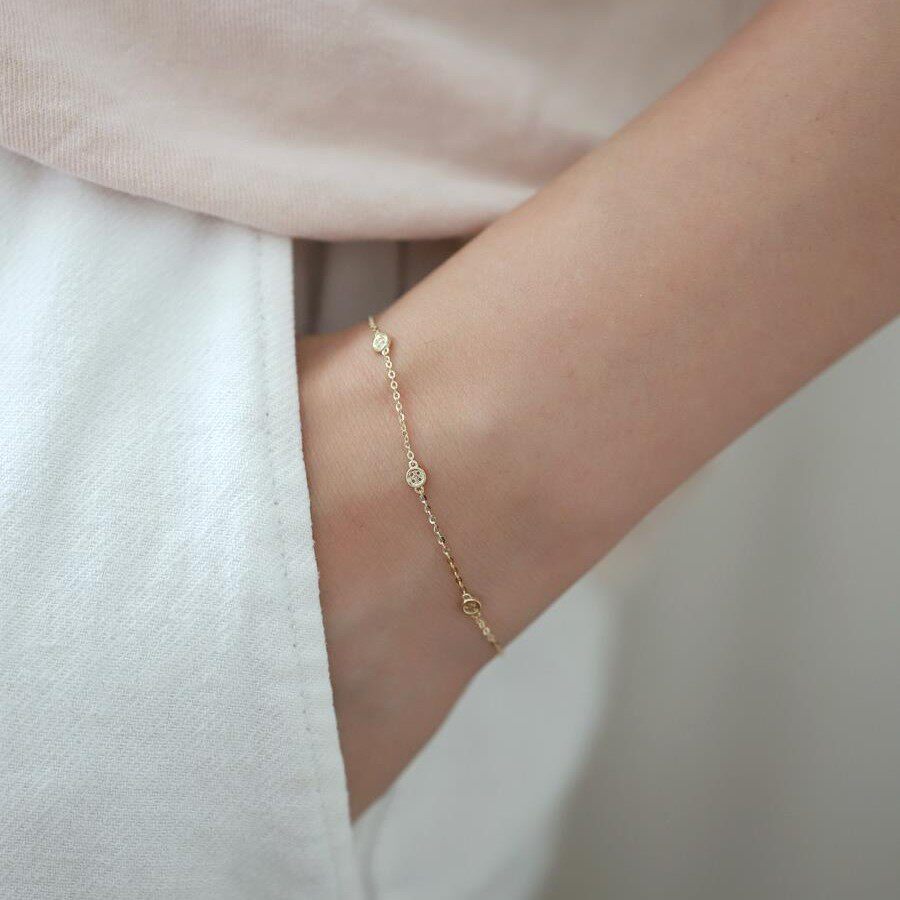 14K gold Three small round bracelets