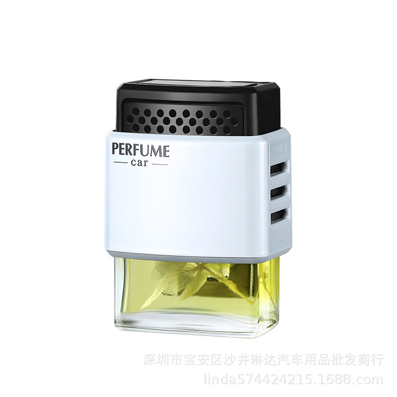 汽车香水空调出风口夹创意车载香薰尚动汽车出风口香水饰品