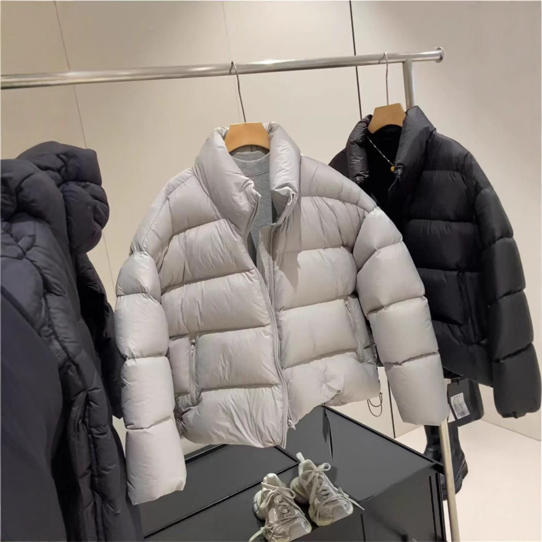 江南布衣同款超轻短款羽绒服女立领90白鸭绒超轻面包服2025新款