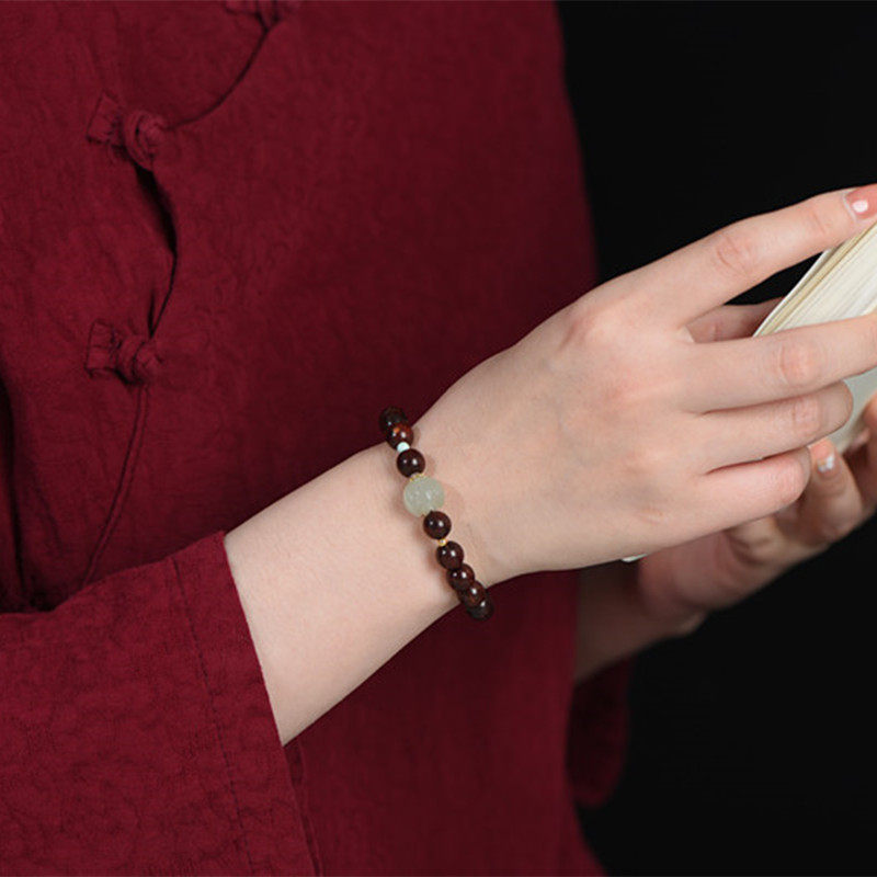 Nature's Art — Raw Crystal Bracelet