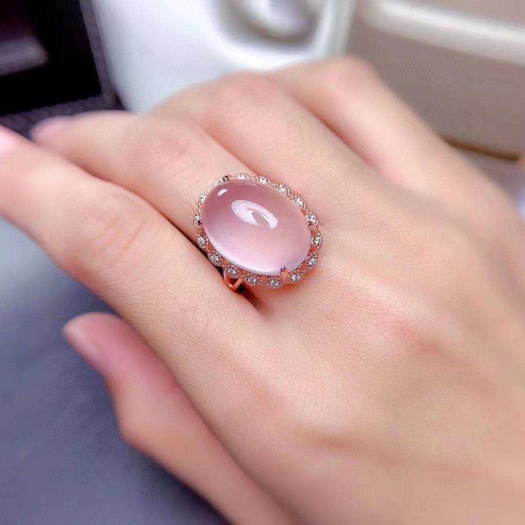 Rose Quartz 芙蓉 Rose Quartz Pendant