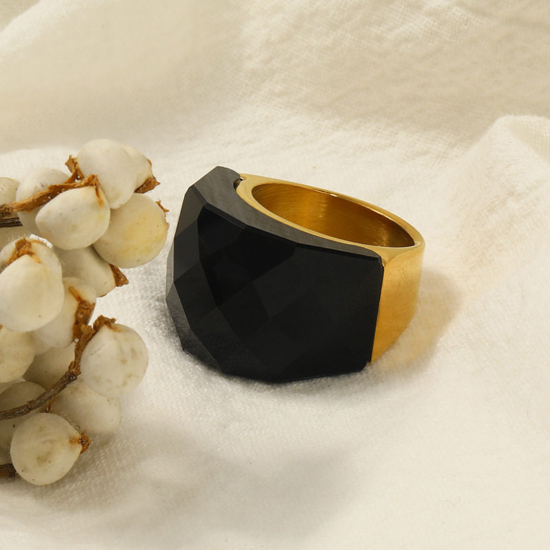 Modern Stainless Steel Crystal Ring - Transparent Glass Stone Unisex Band