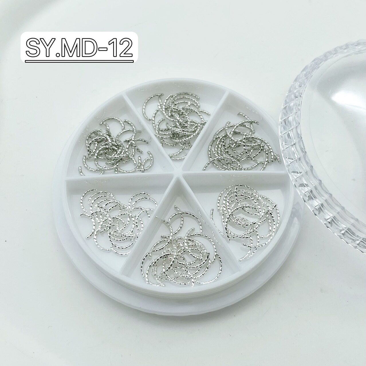 日系美甲常用铆钉六格盒装指甲百搭小金属弯棒银色银灰镂空金属框