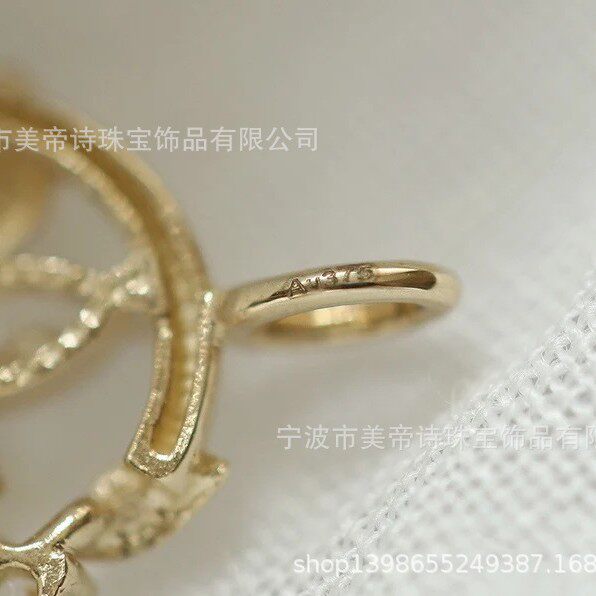 9K金 绿钻花环吊坠