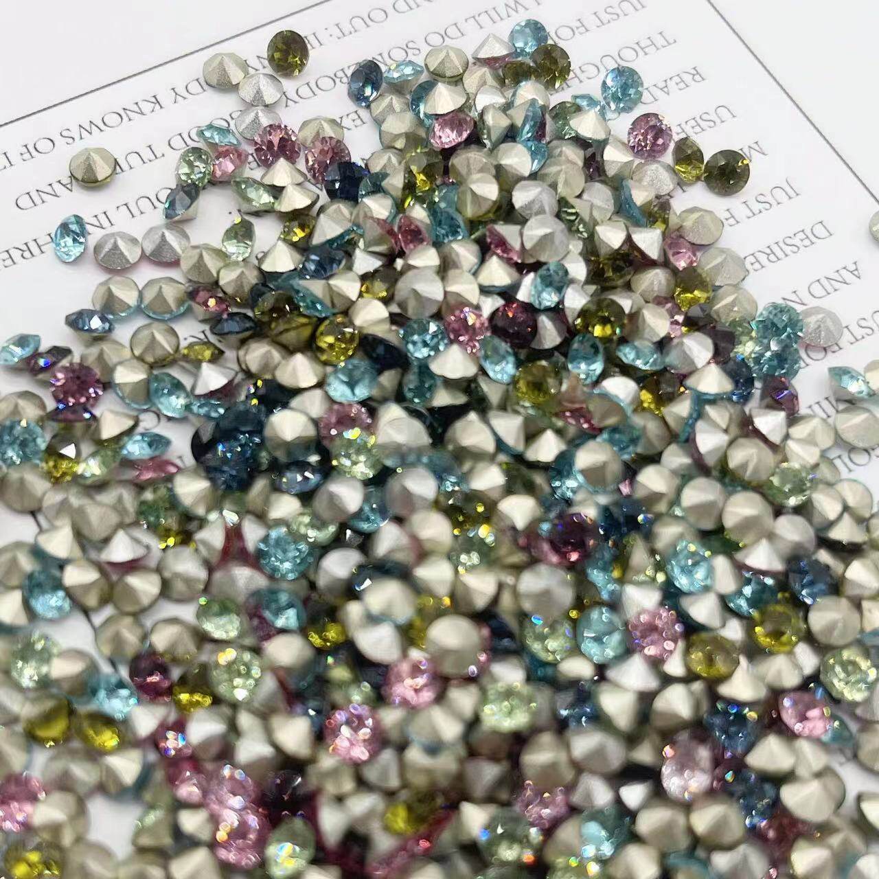 宝施奥莎华子同款1:1水钻 33切面圆形尖K9玻璃底钻 饰品美甲钻批