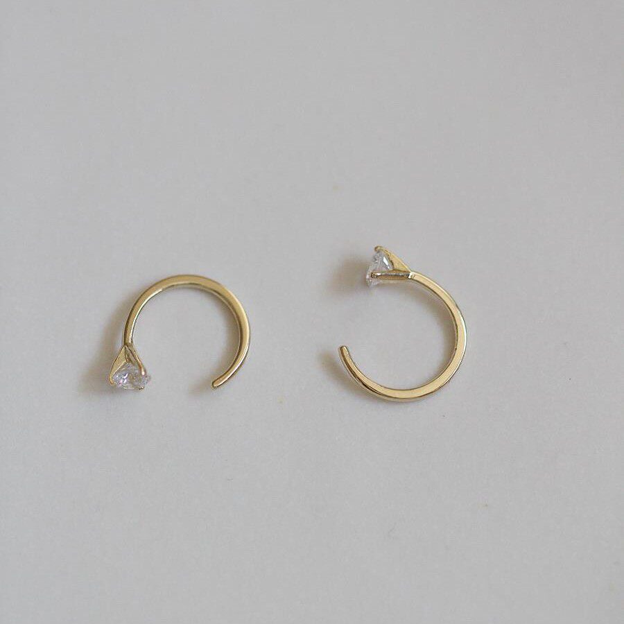 9K gold single drill curved ear Hoops