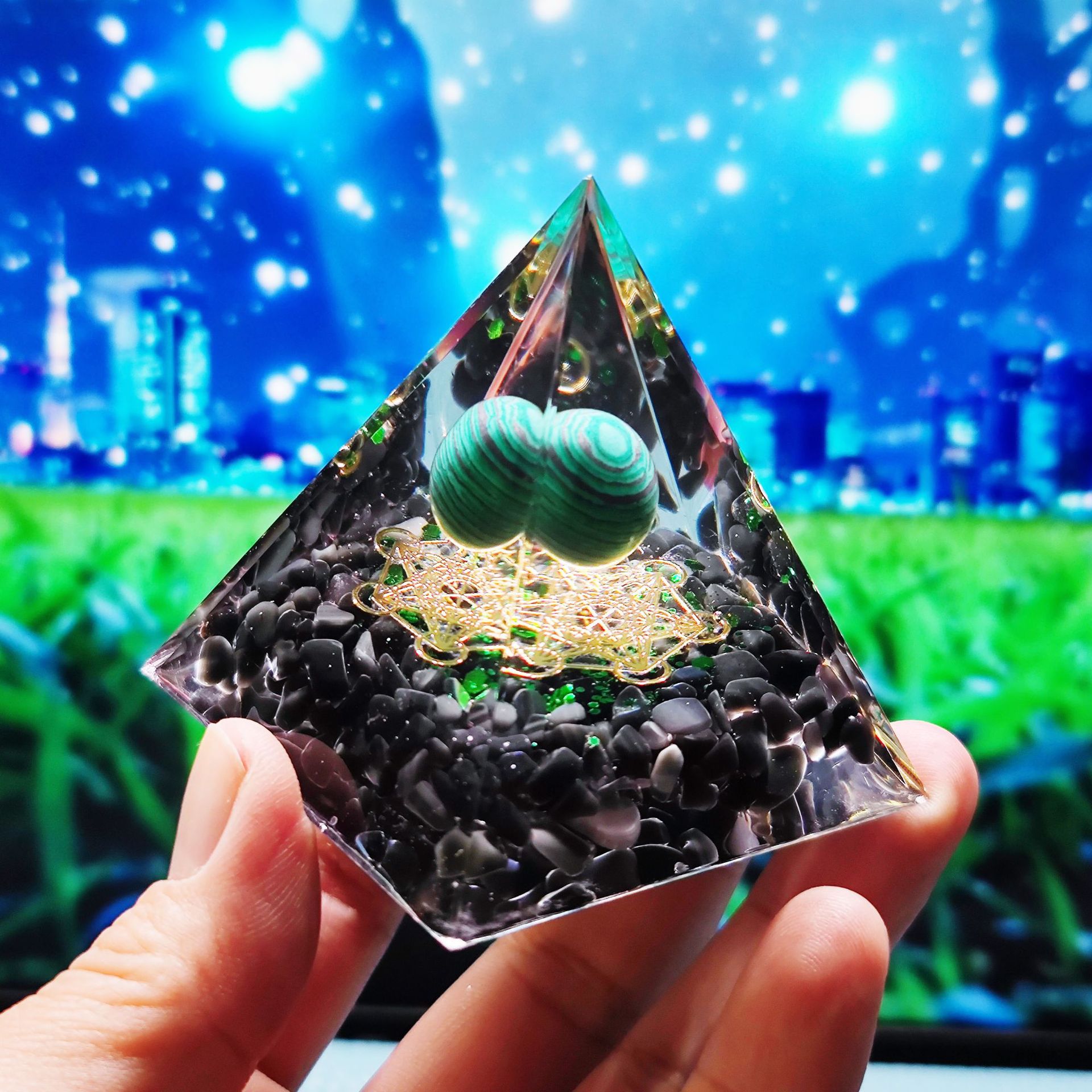 Obsidian Energy Crystal Pyramid Ornament - Natural Raw Stone for Purifying Negative Energy, Wealth Attraction and Home Protection Feng Shui Decor
