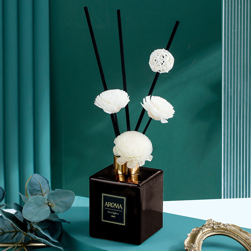 高级香薰无火精油卧室持久家用香氛厕所卫生间摆件酒店香水UT同款