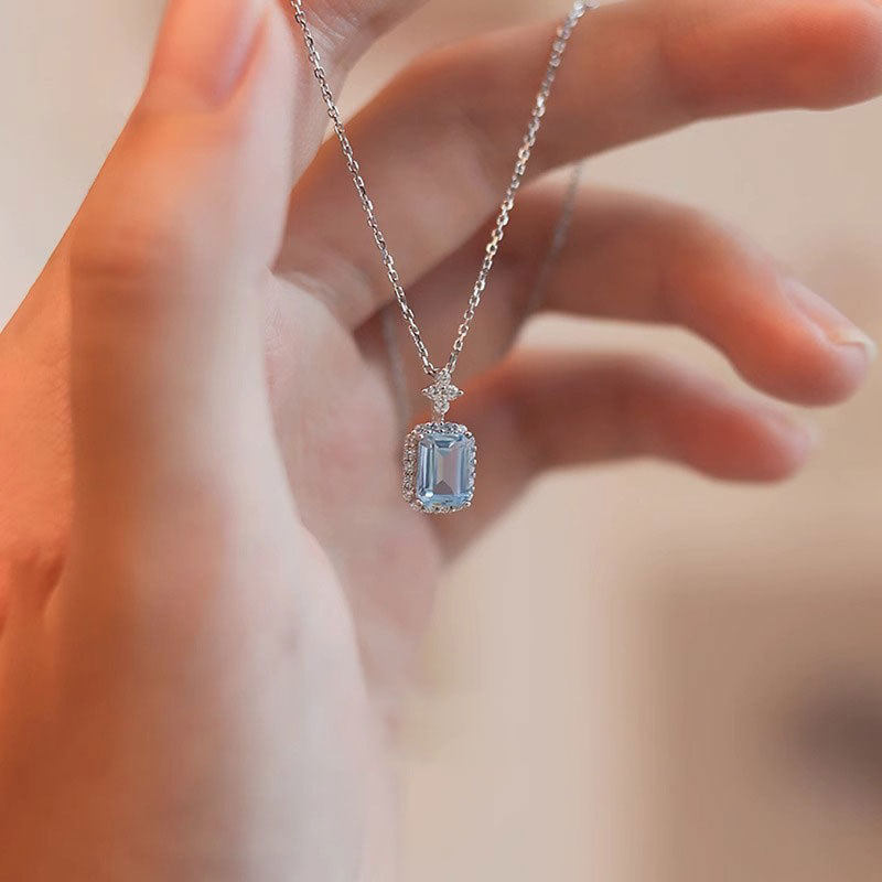 Luxury Aquamarine Necklace