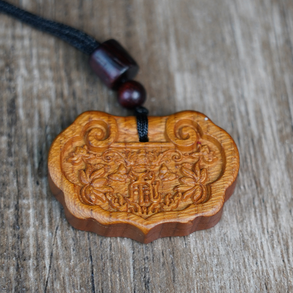Lightning-Struck Peach Wood Bamboo Pendant for Peace - Natural Talisman for Warding Off Evil, Carrying Protection and Auspiciousness