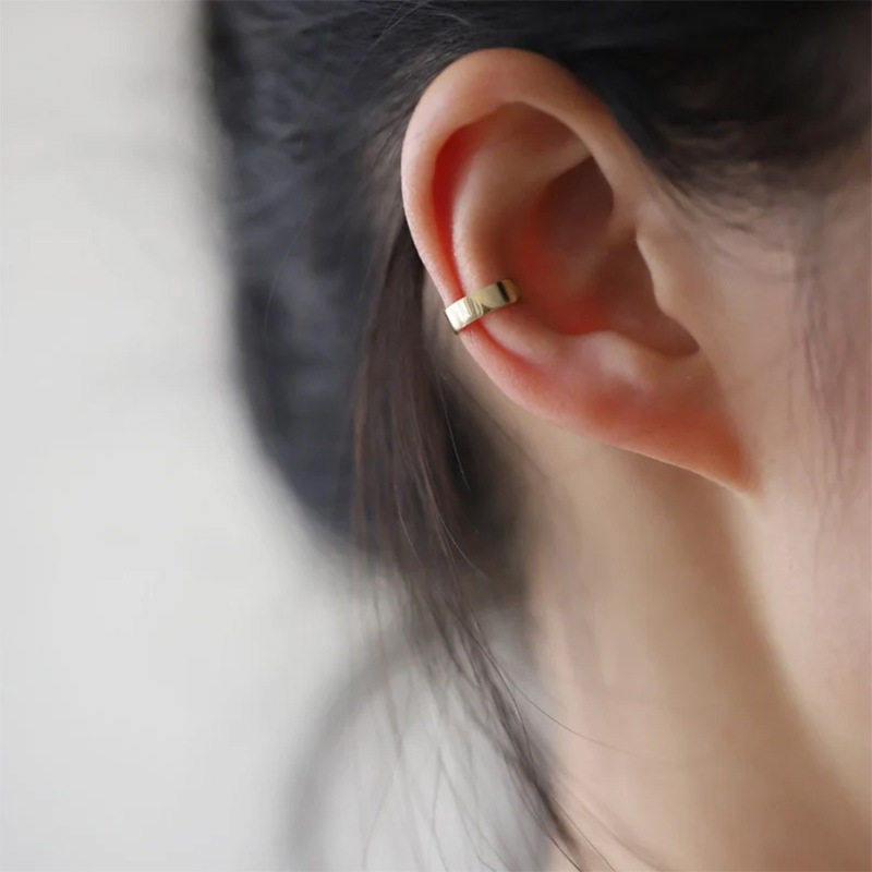 9K gold C-shaped ear bone clip