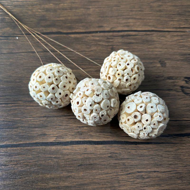 现货批发天然通草球宠物用品啃咬球鹦鹉玩具仓鼠磨牙健齿咀嚼