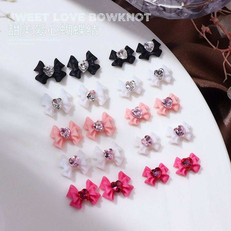 美甲钻饰品批发网红美少女战士树脂爱心蝴蝶结指甲贴 diy美甲配饰