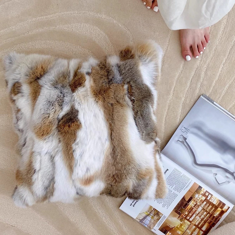 跨境獭兔毛皮草抱枕北欧ins风简约轻奢客厅沙发床头靠背家居