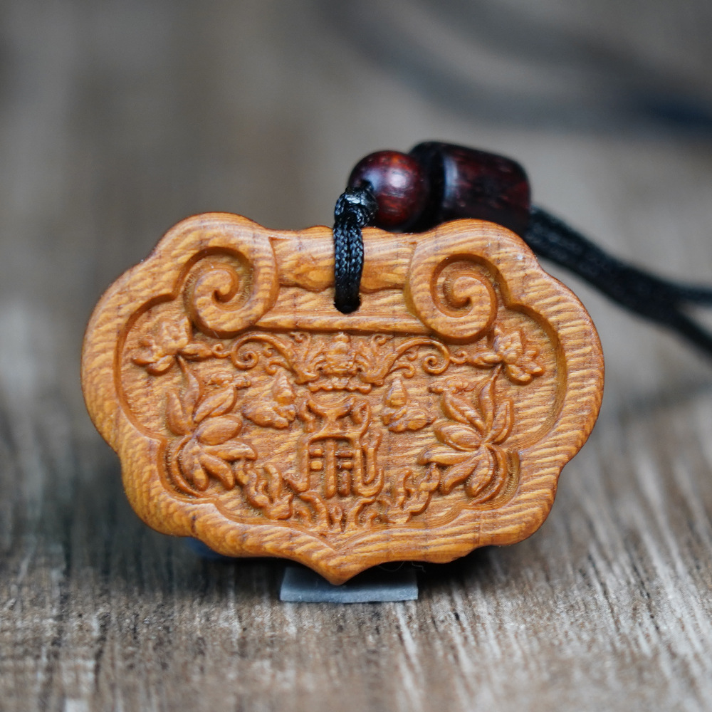 Lightning-Struck Peach Wood Bamboo Pendant for Peace - Natural Talisman for Warding Off Evil, Carrying Protection and Auspiciousness