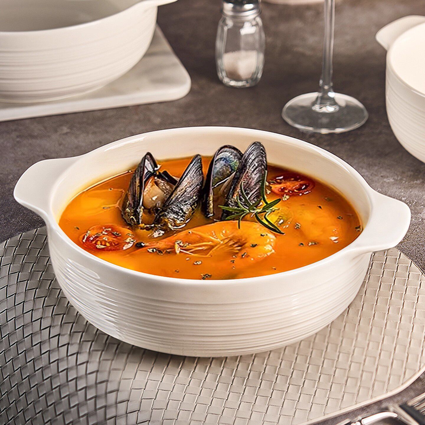 陶瓷白色双耳汤碗简约大碗日式泡面酸菜鱼碗家用大容量大盆碗盘子