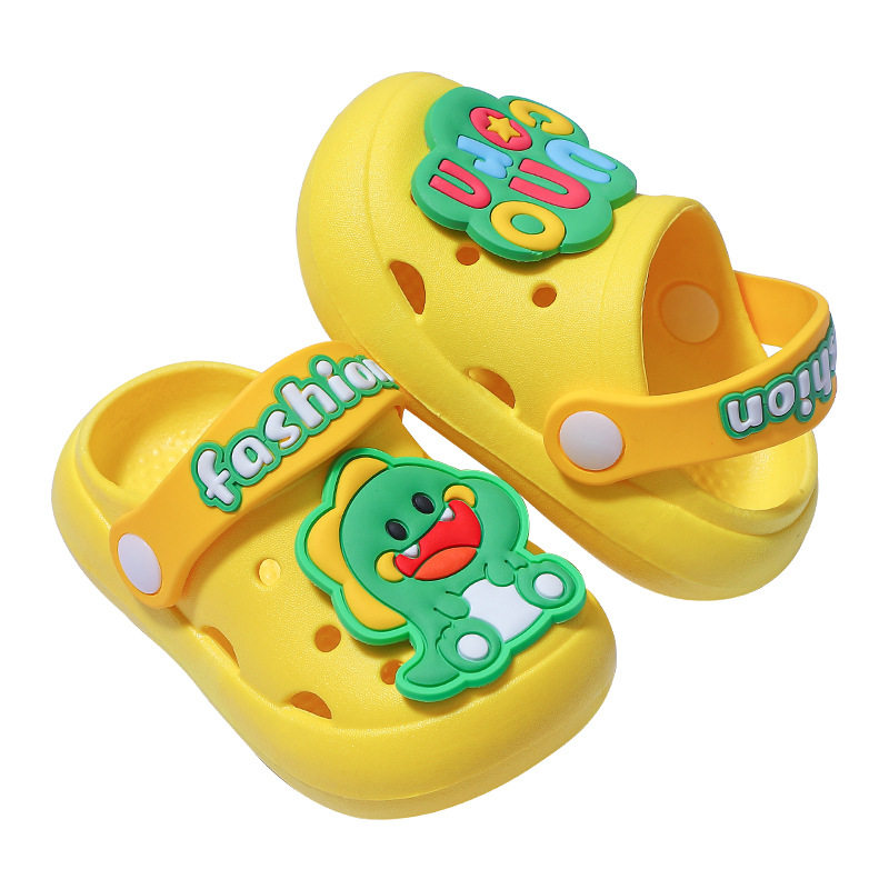 儿童拖鞋新款卡通洞洞鞋男宝宝拖鞋居家外穿软底防滑男女童凉拖鞋