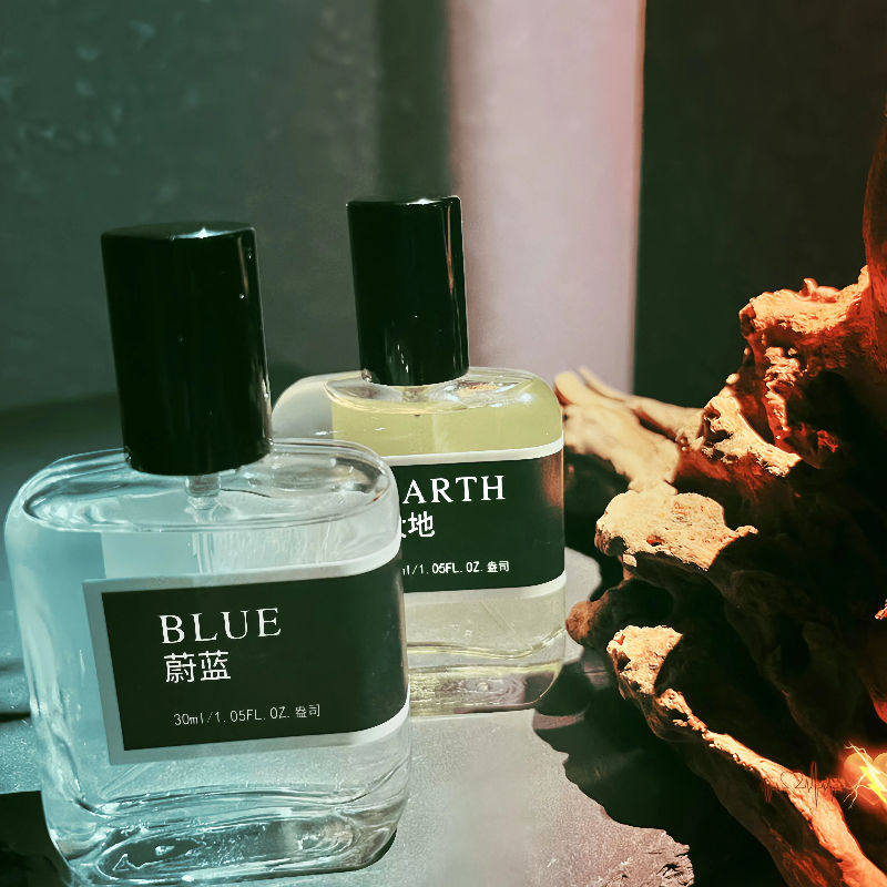 跨境爆款网红tk调香师男士蔚蓝香水大牌平替香味自然持久直播学生