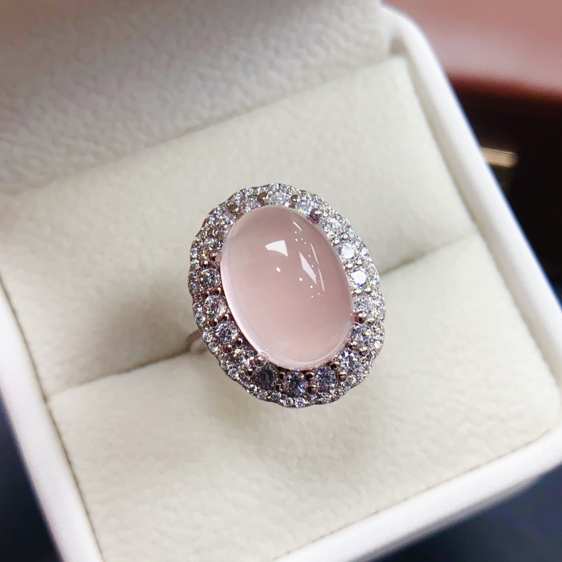 Rose Quartz Love Ring - 925 Sterling Silver Oval Stone Ring