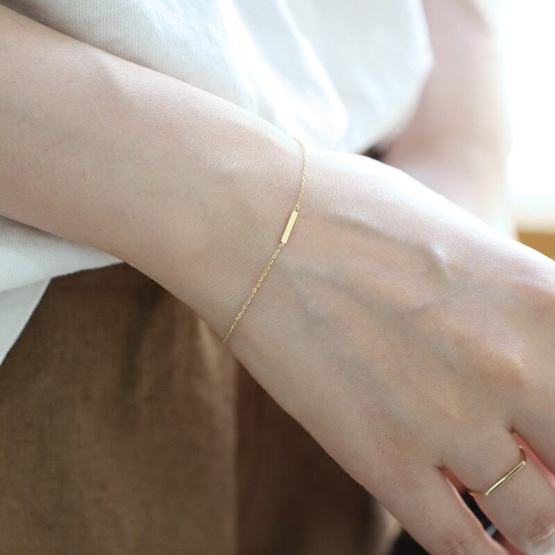 14K gold straight bar bracelet